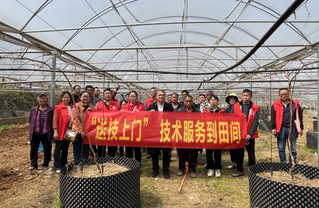 在毛竹山村现场培训合影.jpg