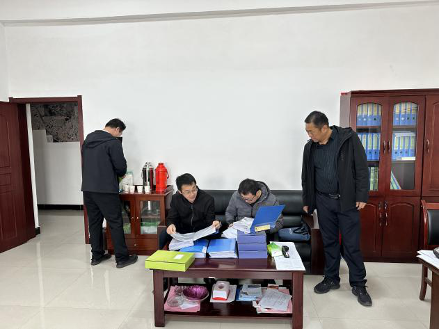 市农牧局成立户厕抽验工作组,对海南区巴音陶亥镇和拉僧庙镇7个行政村新建改造完工的164户卫生户厕开展了市级抽验