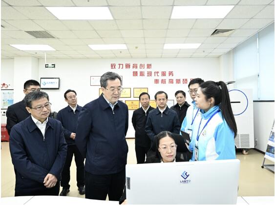 丁薛祥在北京调研第五次全国经济普查登记工作1