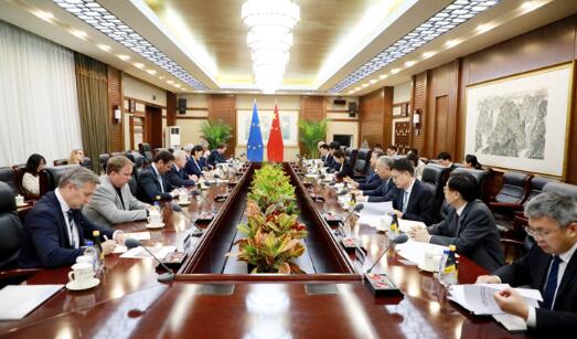 唐仁健会见欧盟委员会农业委员沃伊切霍夫斯基1