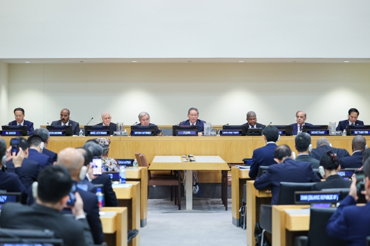 李强出席全球发展倡议高级别会议 李强出席全球发展倡议高级别会议