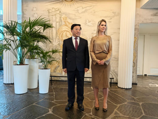 韩俊会见荷兰农业、渔业、粮食安全及自然部部长伟尔司马并共同主持召开第二十次中荷农业高级别工作组会议2 韩俊会见荷兰农业、渔业、粮食安全及自然部部长伟尔司马并共同主持召开第二十次中荷农业高级别工作组会议2