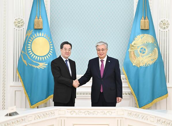 丁薛祥访问哈萨克斯坦并主持中哈合作委员会会议